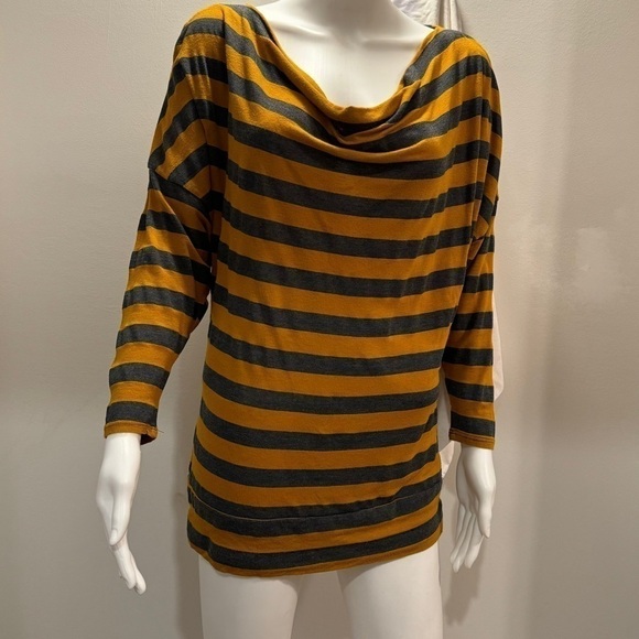 MICHAEL STARS Striped Pullover Top One Size EUC - Picture 2 of 9